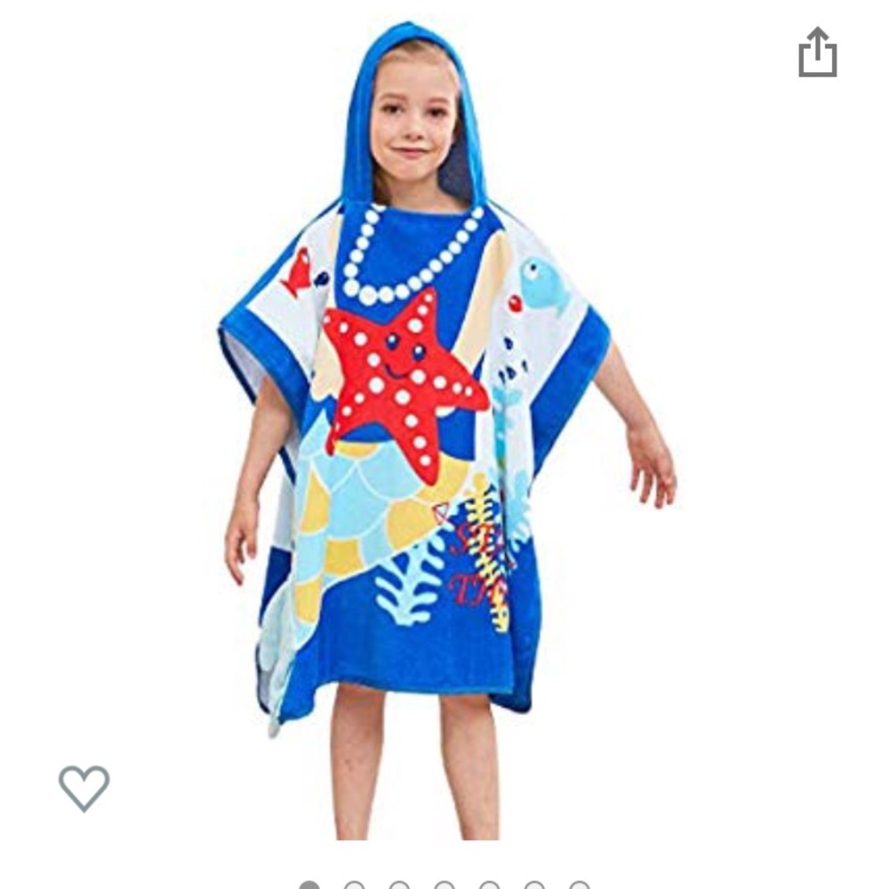 Hooded bath towel for kids